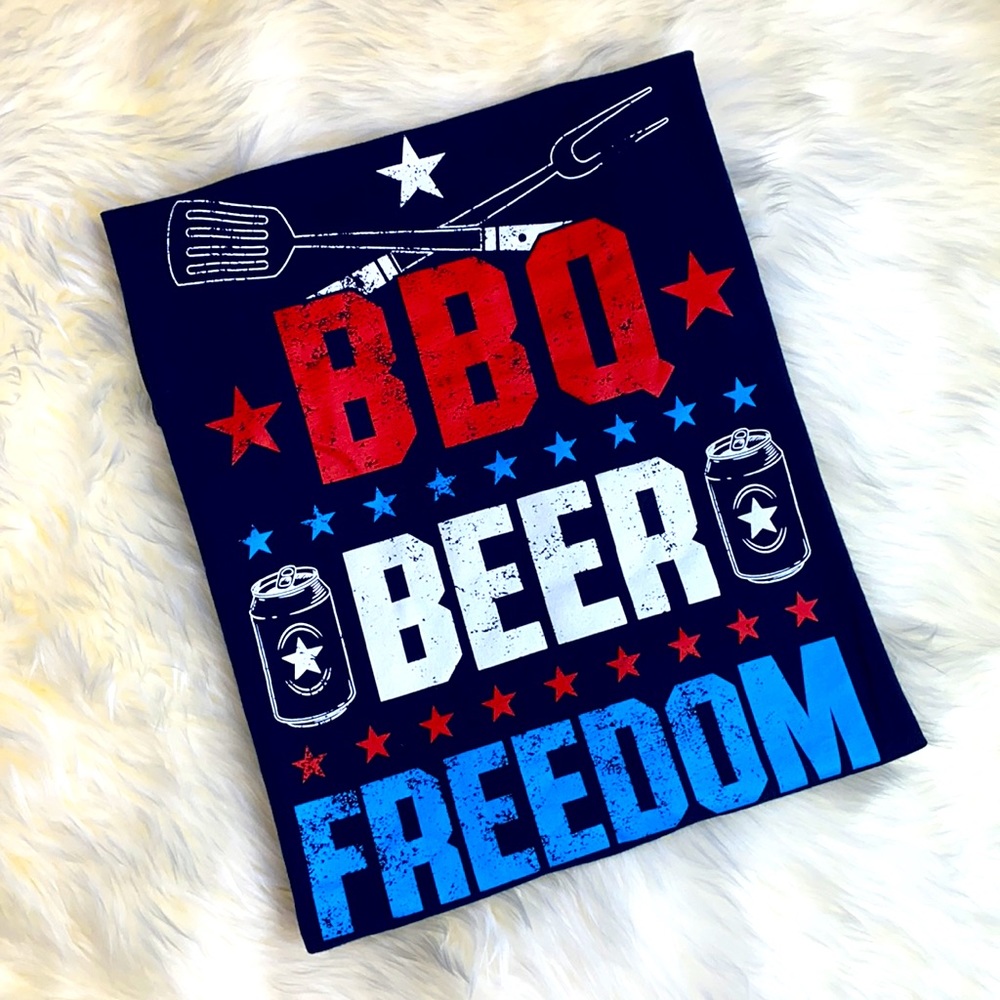 •BBQ beer FREEDOM• men’s Navy {red white & blue} Tank